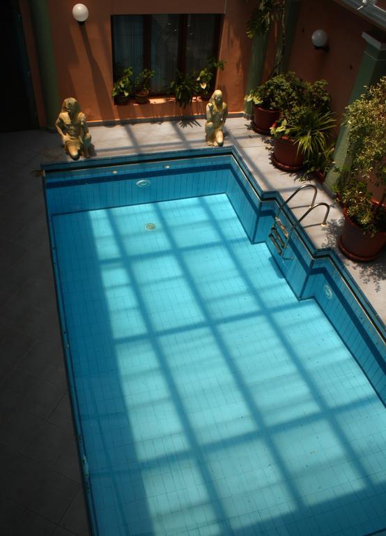 סוקרה Capital Plaza Hotel מראה חיצוני תמונה