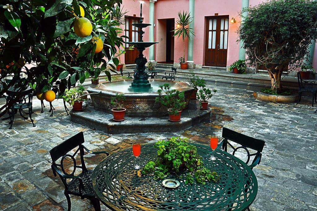 סוקרה Capital Plaza Hotel מראה חיצוני תמונה