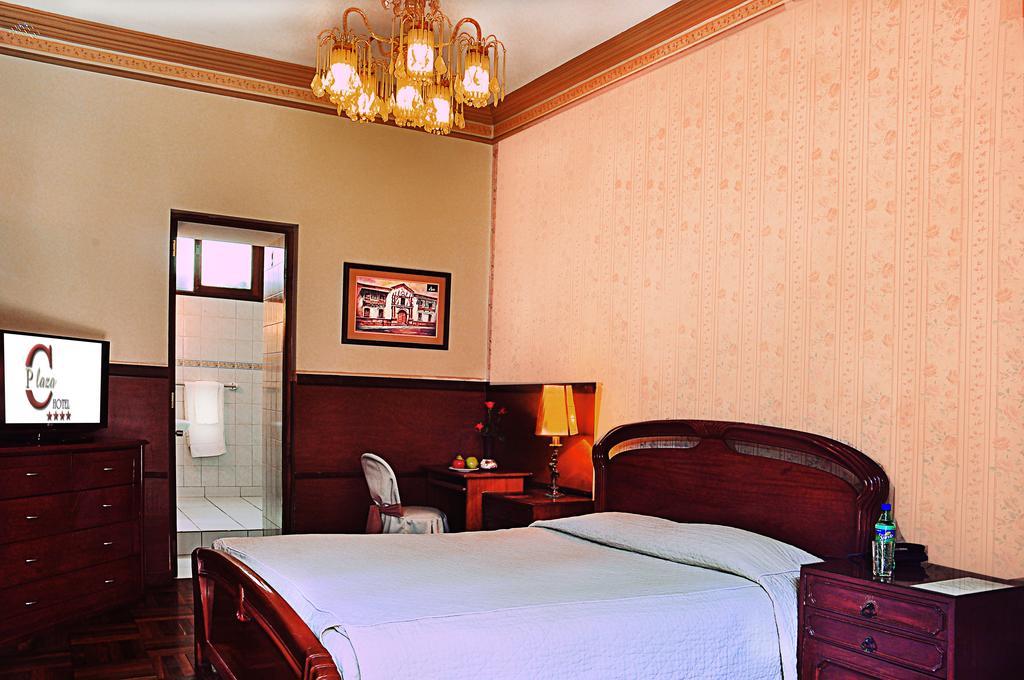 סוקרה Capital Plaza Hotel מראה חיצוני תמונה