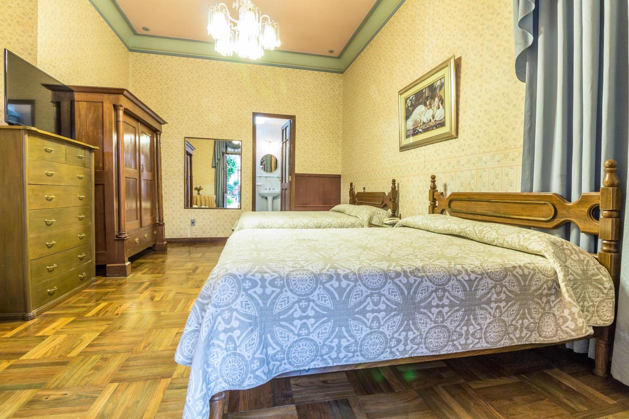 סוקרה Capital Plaza Hotel מראה חיצוני תמונה