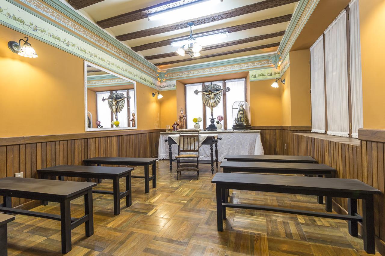 סוקרה Capital Plaza Hotel מראה חיצוני תמונה