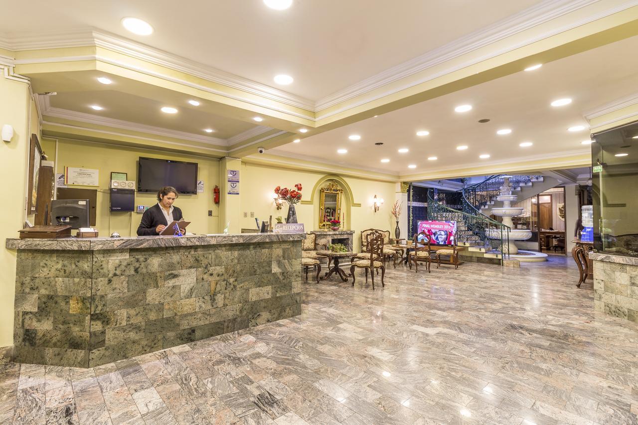 סוקרה Capital Plaza Hotel מראה חיצוני תמונה